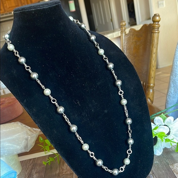 Talbots Silver Crystal Necklace Timeless Design - Picture 4 of 4